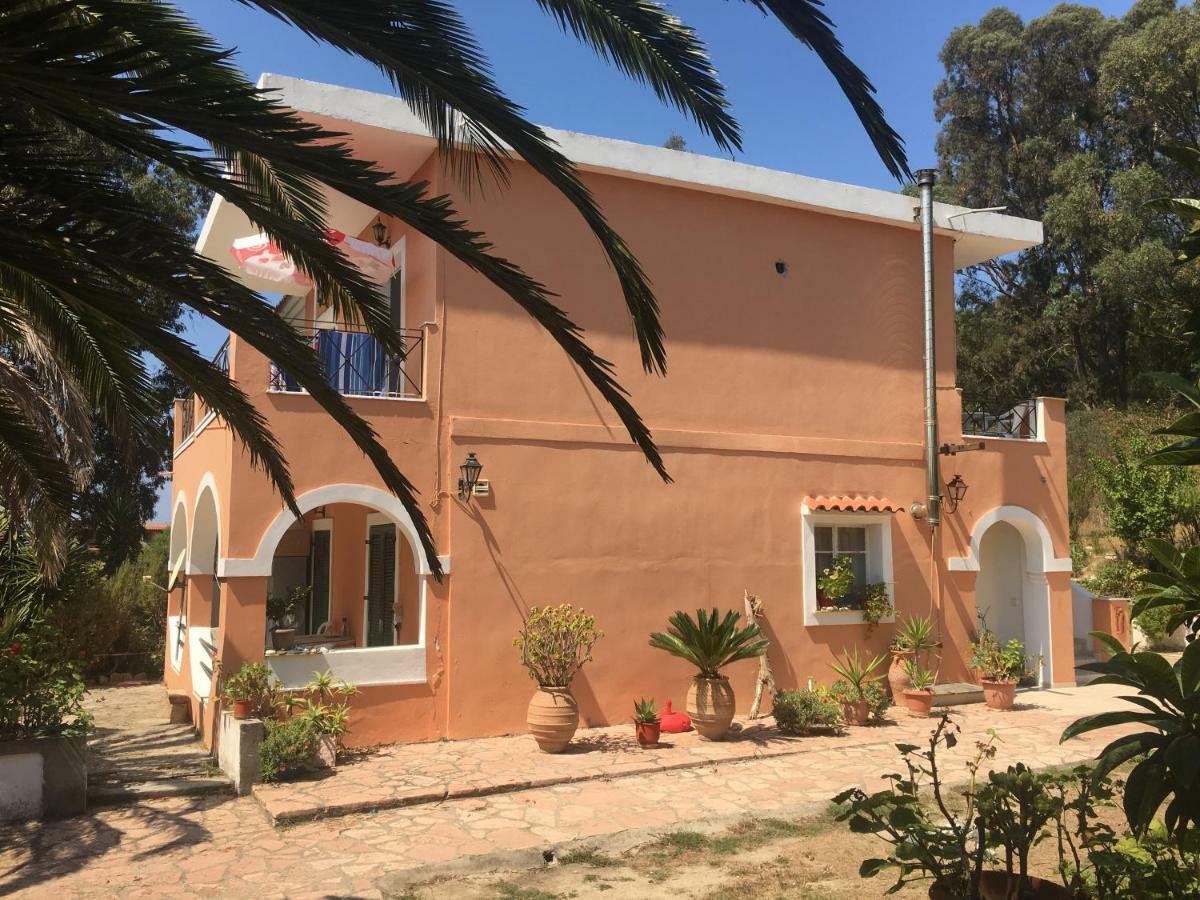 Floros Apartments Agios Stefanos Avliotes  Esterno foto