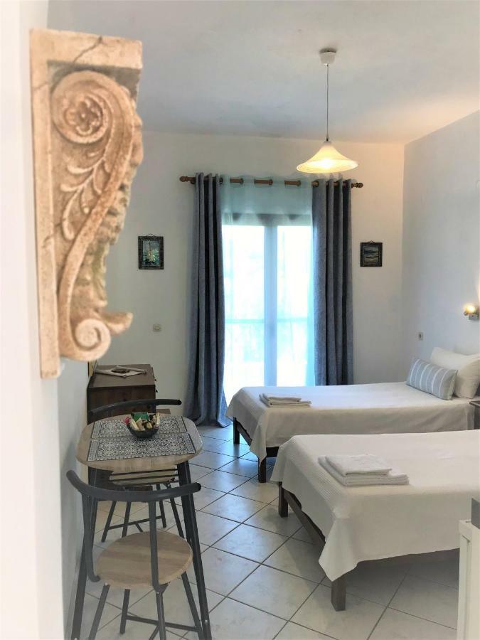 Floros Apartments Agios Stefanos Avliotes  Esterno foto
